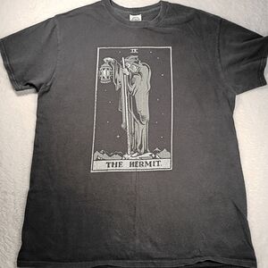 Y2K Delta Pro Weight “The Hermit” Graphic T-Shirt Men’s Medium